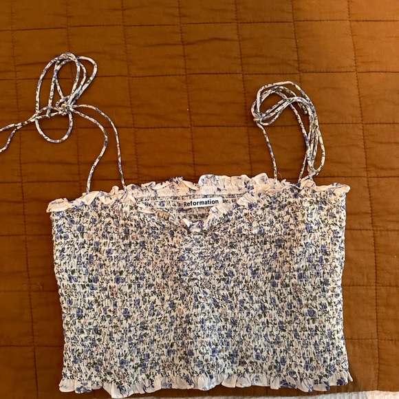 Reformation Blue and White Floral Crop Top - Picture 3 of 3